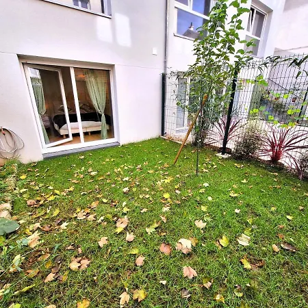 3P - 70M2 Capucine Au Calme Avec Jardins Apartment Montreuil  Exterior photo