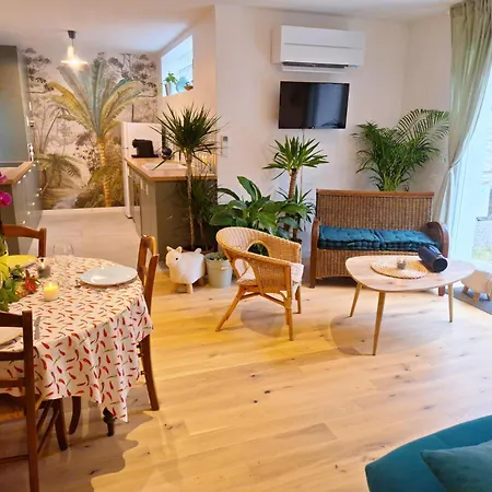 3P - 70M2 Capucine Au Calme Avec Jardins Apartment Montreuil  Exterior photo